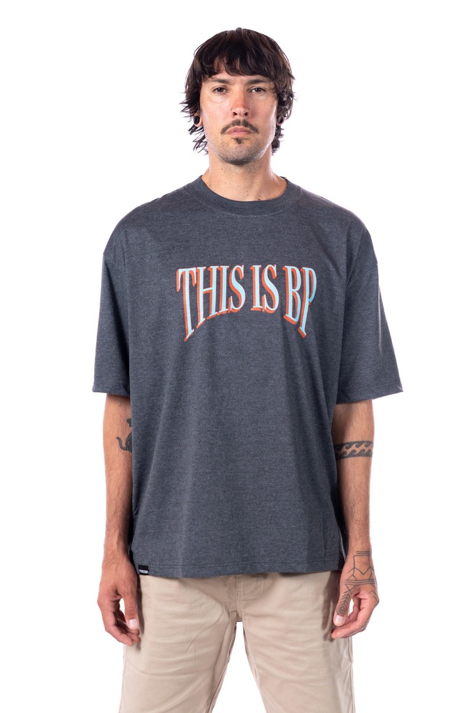 REMERA MC RELAXED - SERIF