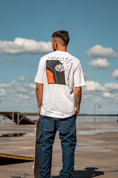 [031215G21] REMERA MC - CURITA