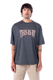 [031215H117] REMERA MC RELAXED - SERIF